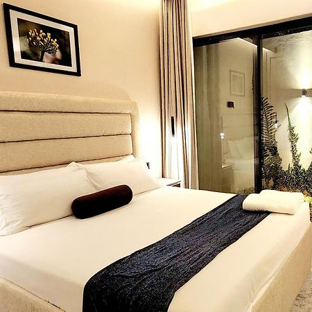 Instahomes By Tru - Garden Suites แบลนไทร์ ภายนอก รูปภาพ
