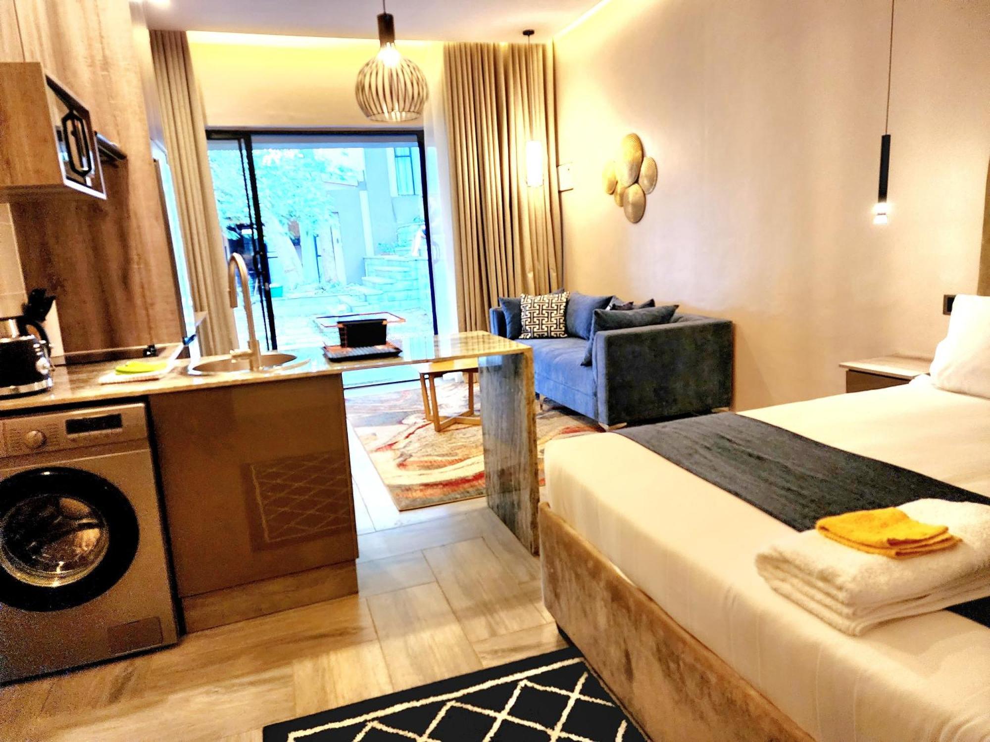 Instahomes By Tru - Garden Suites แบลนไทร์ ภายนอก รูปภาพ