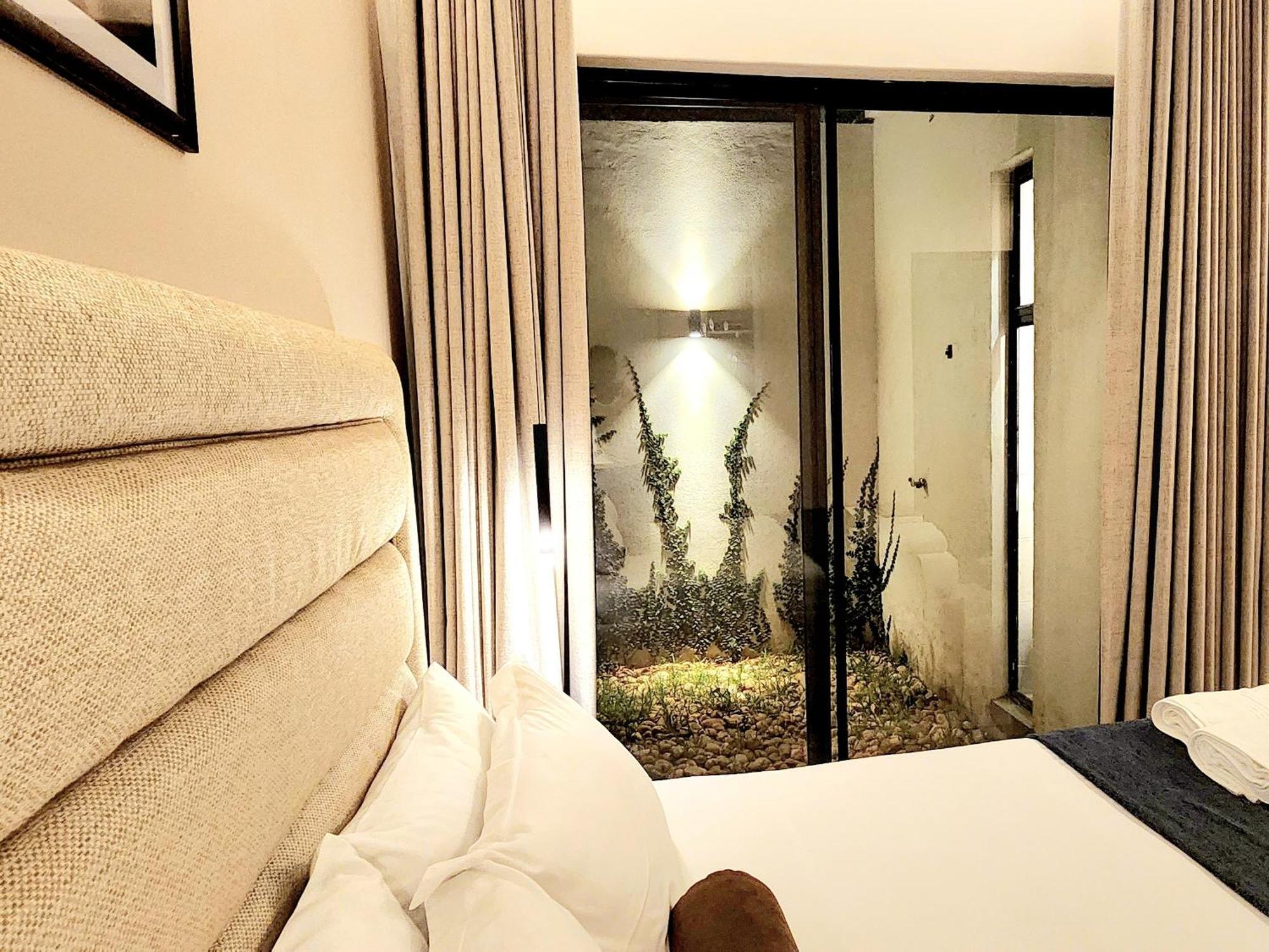 Instahomes By Tru - Garden Suites แบลนไทร์ ภายนอก รูปภาพ